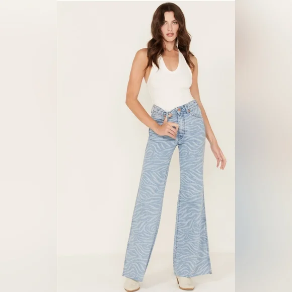 NWT Wrangler MEOW fun print Wanderer Jeans, size 26 - Picture 5 of 10